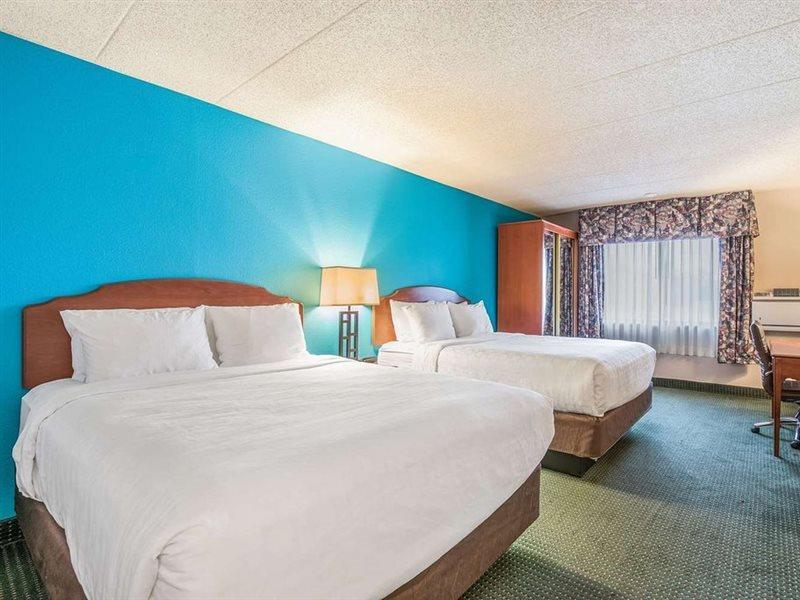 แคลเรียน โฮเต็ล แอนด์ คอนเฟอเรนซ์ เซ็นเตอร์ Hotel บาราบู ภายนอก รูปภาพ